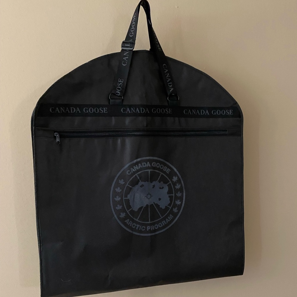 Canada Goose Garment Bag - Picture 5 of 10